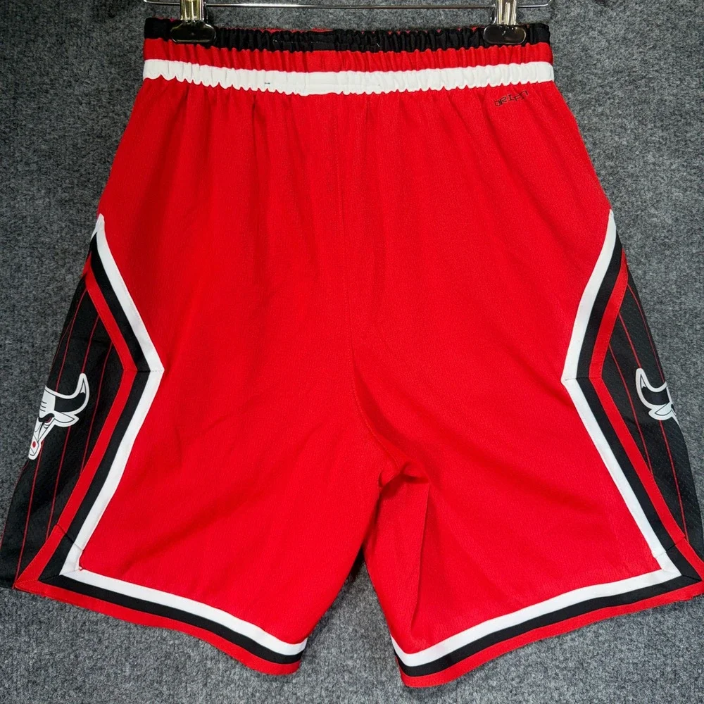 Nike Chicago Bulls NBA 75th Anniversary Shorts Mens Small Red Dri-FIT Engineered